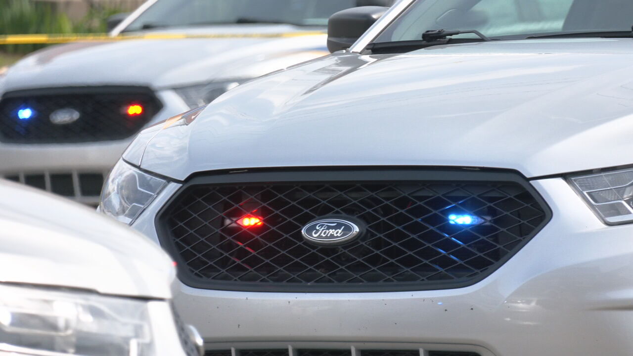 Man taken to hospital after being shot in Newburg, Louisville police say